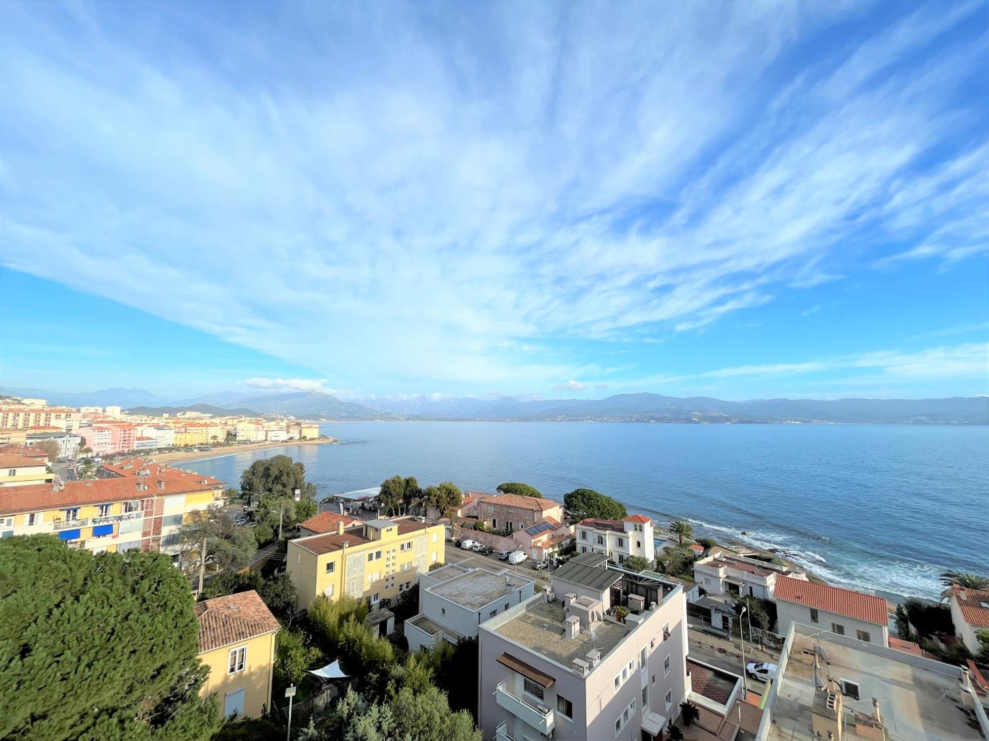 Appartement Vue Mer Carmino Ajaccio 阿雅克肖 外观 照片